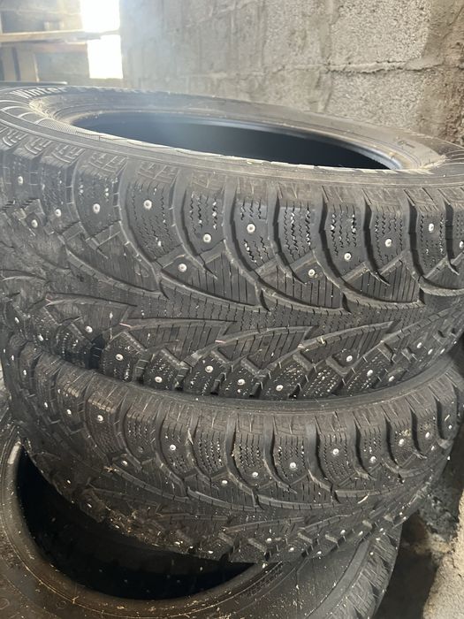 Шини Hankook 215/65/17