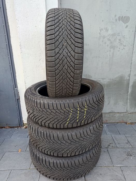 4x Pirelli winter 2 cinturato 215/55R17, 2022r, 7,5mm