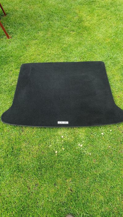 Mata dywanik wkład bagażnika Mazda CX30 welur