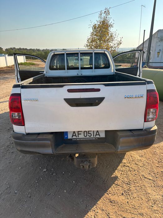 Toyota Hilux 4x2