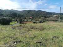 Terreno urbano na zona de Ribeira de Odelouca, freguesia São Barnabé.