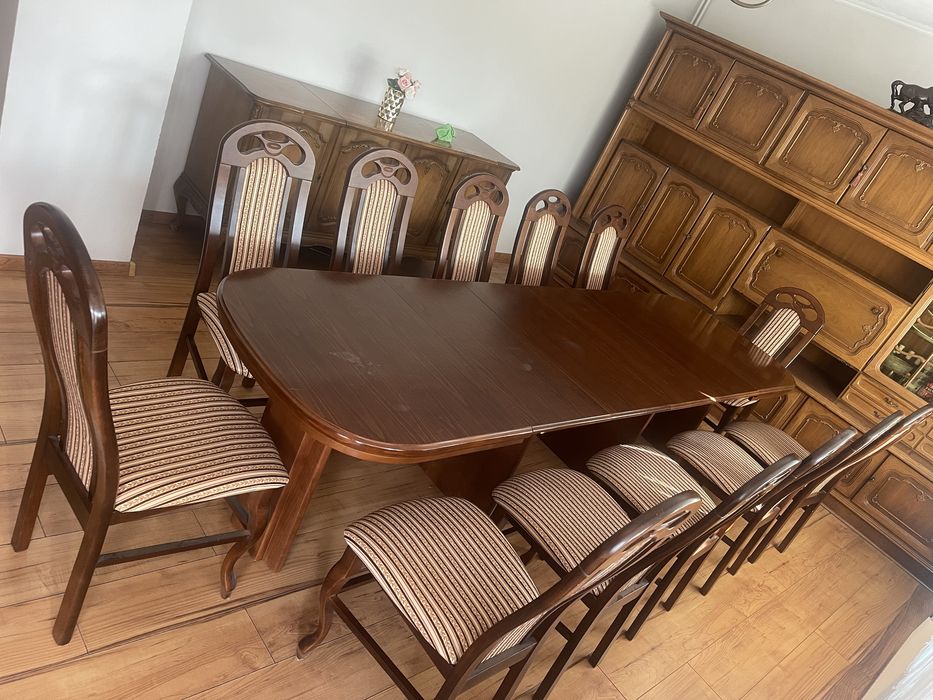 Zestaw stół z krzesłami stan bardzo dobry!!