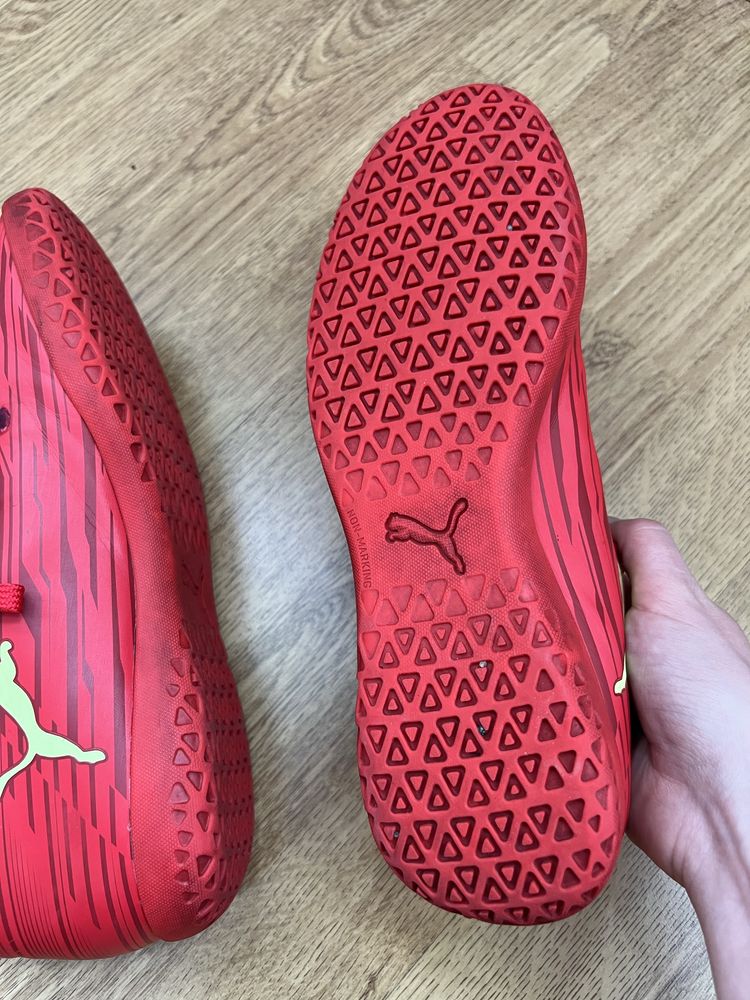 Buty sportowe halówki puma skórzane