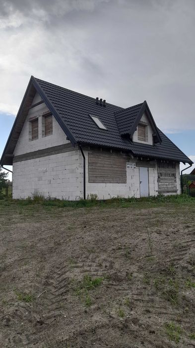 Dom na sprzedaż w stanie surowym otwartym