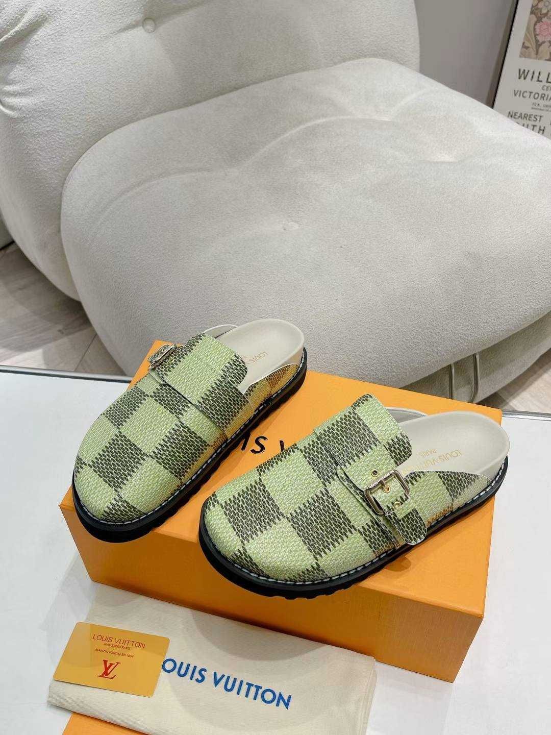 Louis Vuitton Buty, sandaly klapki, skora 180205