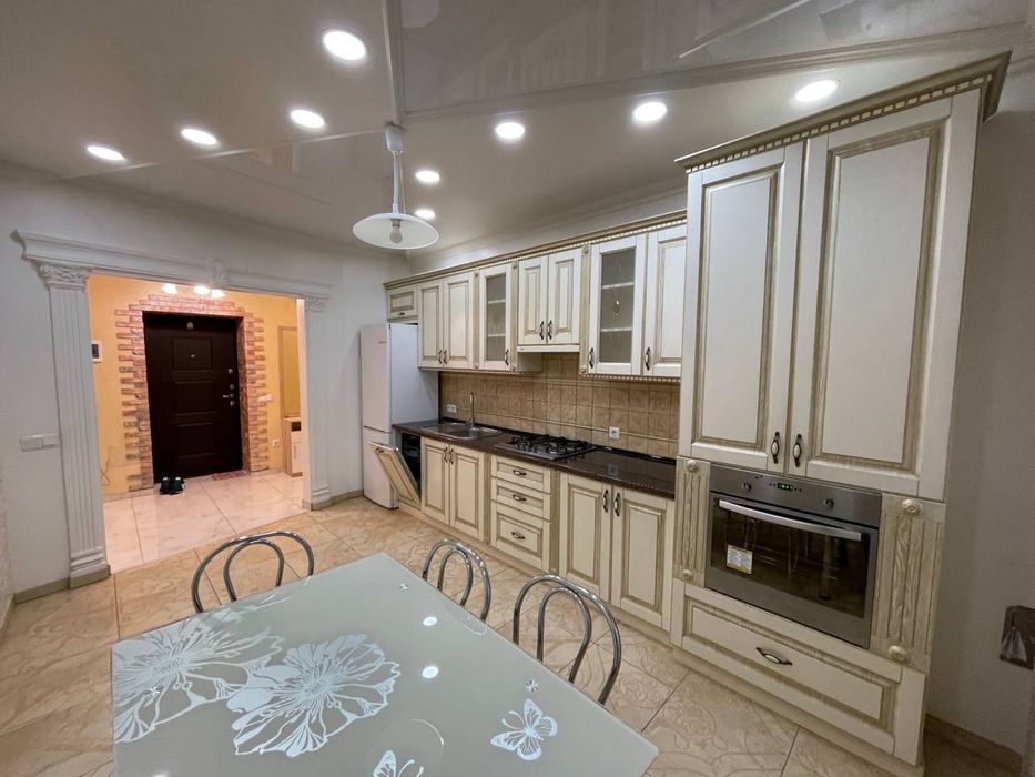 ШИКАРНА 2-кімVIPновобудГЕРОЇВ МАЙДАНУ(3хв до ТЦ ПРОСПЕКТ,Майдан)з 1.12