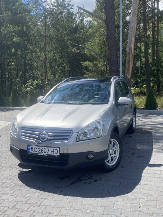 Продам Nissan Qashqai + 2