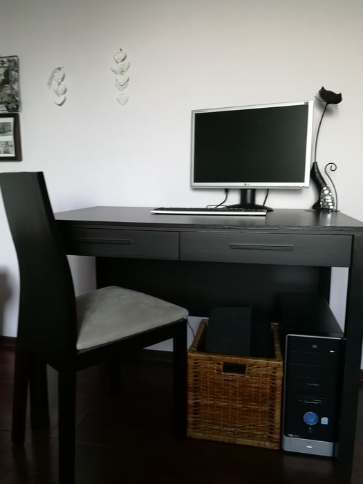 Biurko i krzesło  Black Red White Super okazja