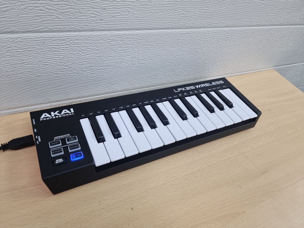 Klawiatura midi Akai LPK 25 BLUETOOTH