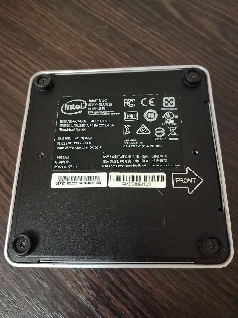 Intel NUC5CPYH міні-компютер