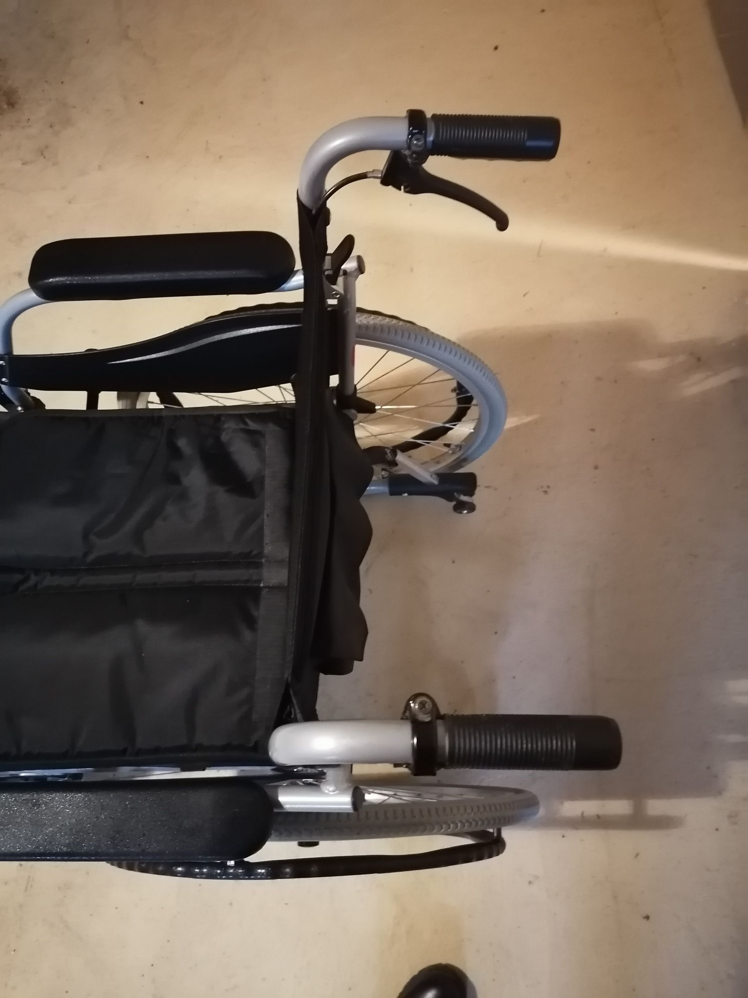 Wózek inwalidzki nowy z wszystkim!