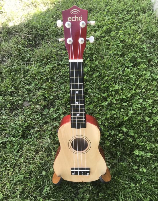 Ukulele sopranowe + stojak