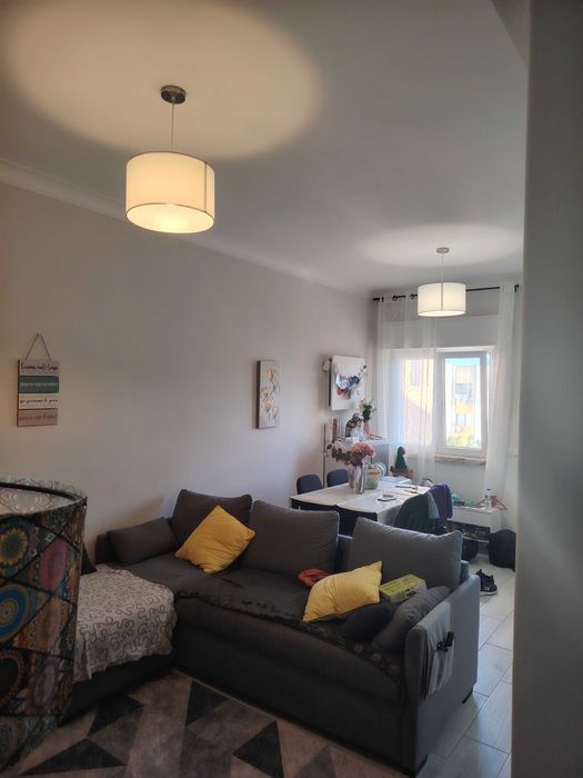 Arrendar Apartamento T4 (3 quartos)