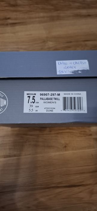 Buty Palladium rozmiar 39 damskie