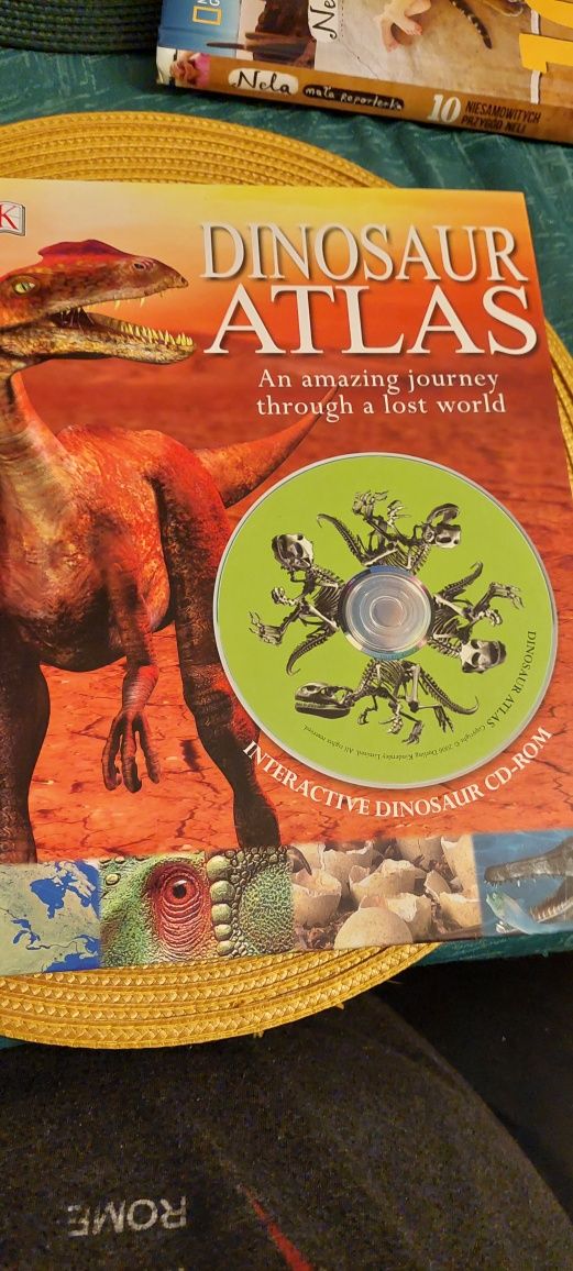 Książka atlas dinozaurów po angielsku z płytą