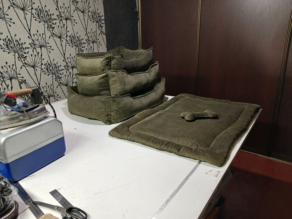 Лежанка для собак и котов. Диван для собак и котов. Матрас для собаки