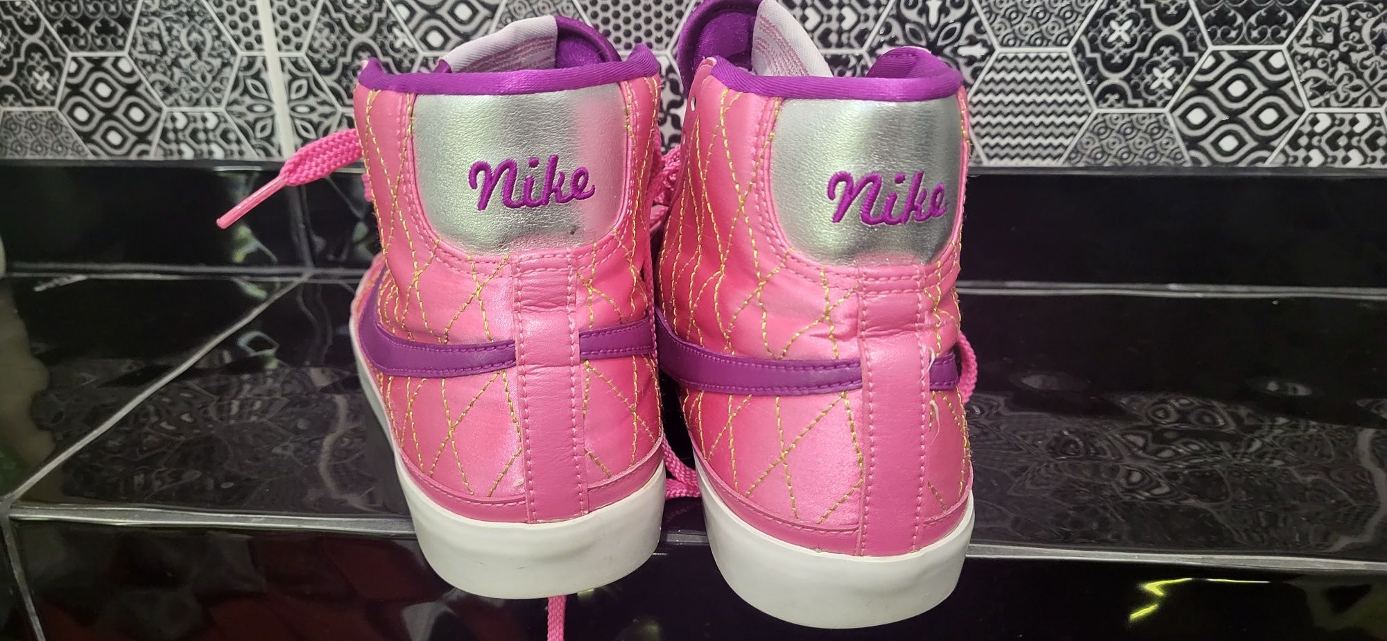 Кеди рожеві nike 39, nike хайтопи кросівки