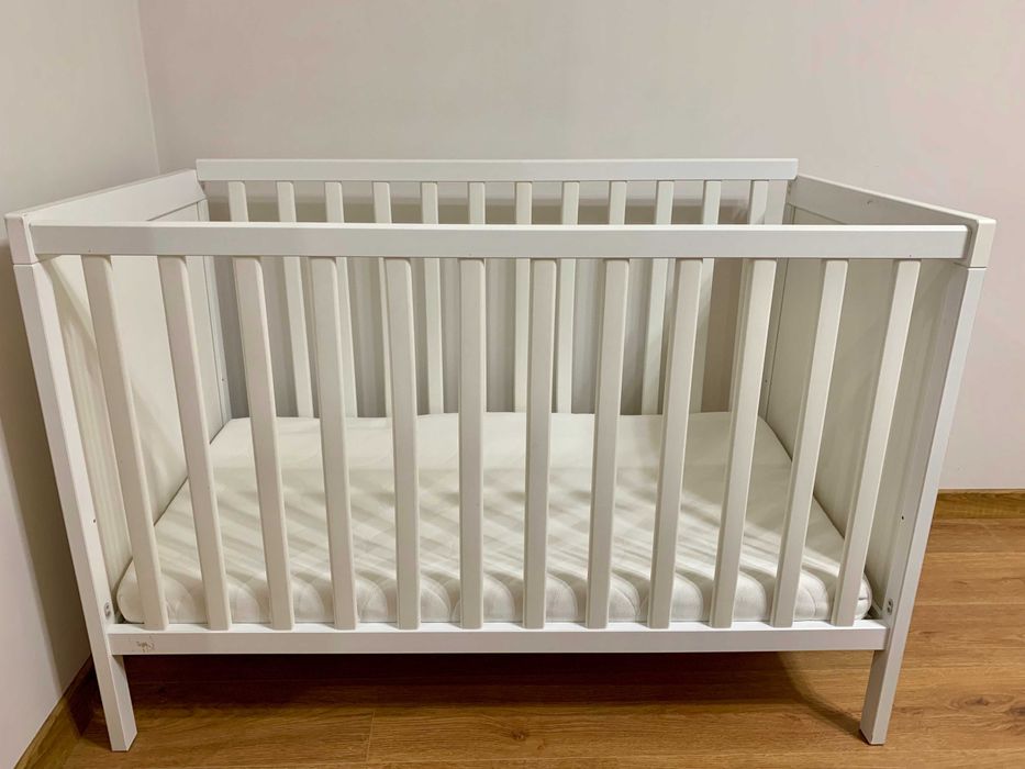 Дитяче ліжко ІКЕА SUNDVIK з матрацем ІКЕА SKÖNAST