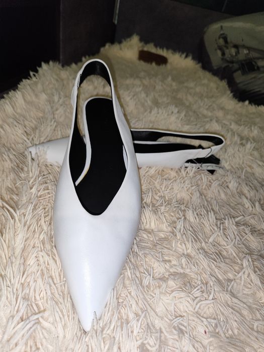 Белые туфли лодочки Mango