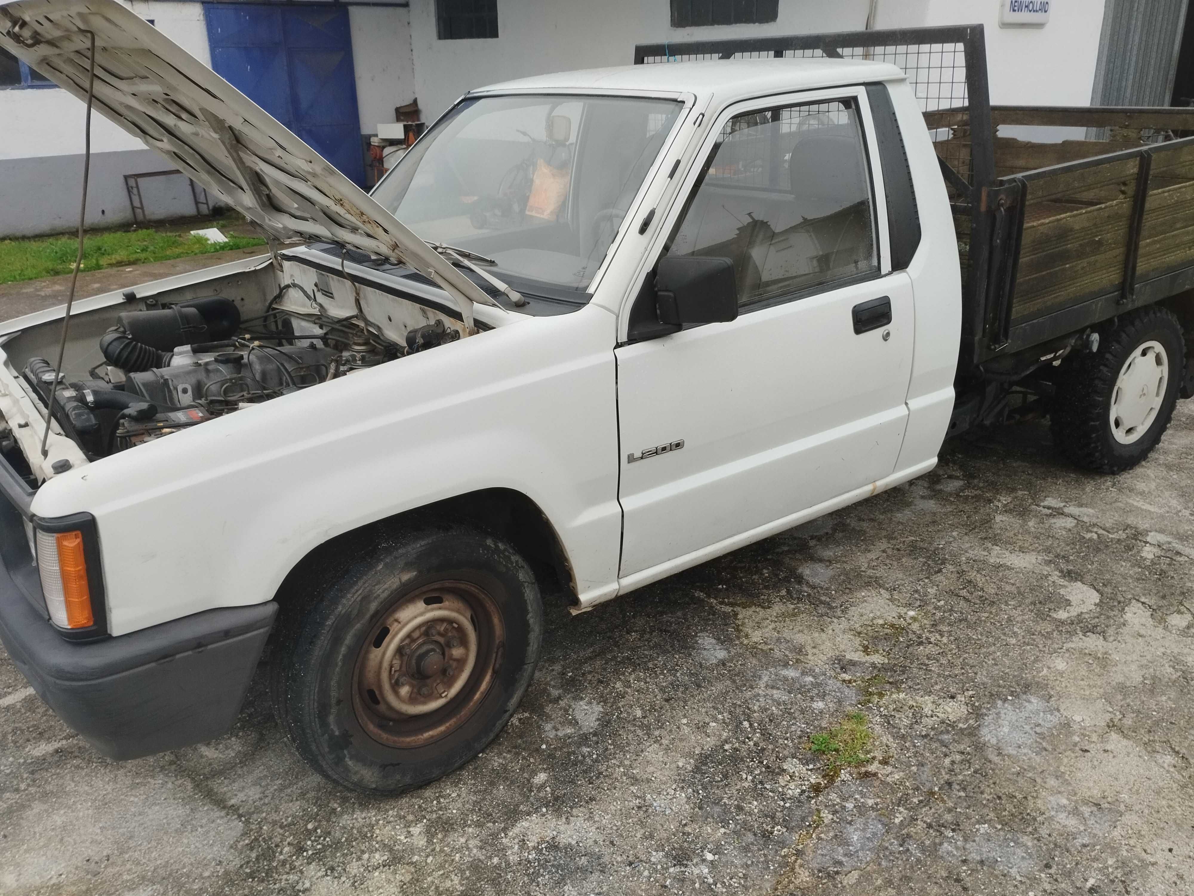 Vendo carrinha Mitsubishi l200