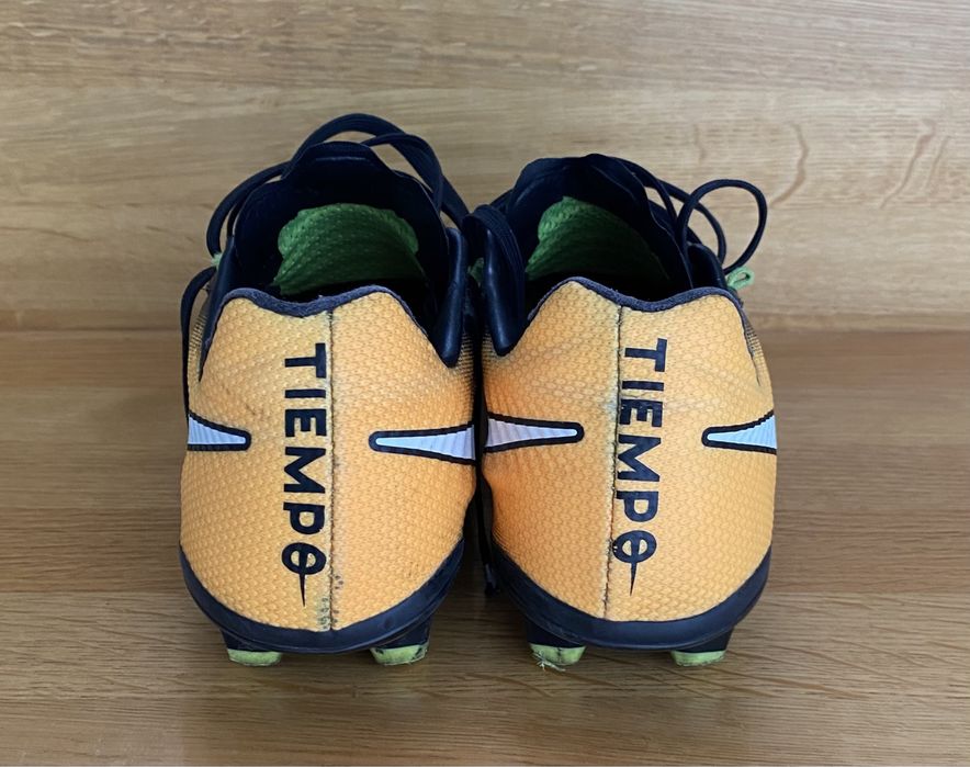Korki buty do piłki nożnej Nike Tiempo Legend VII FG Junior roz 37,5