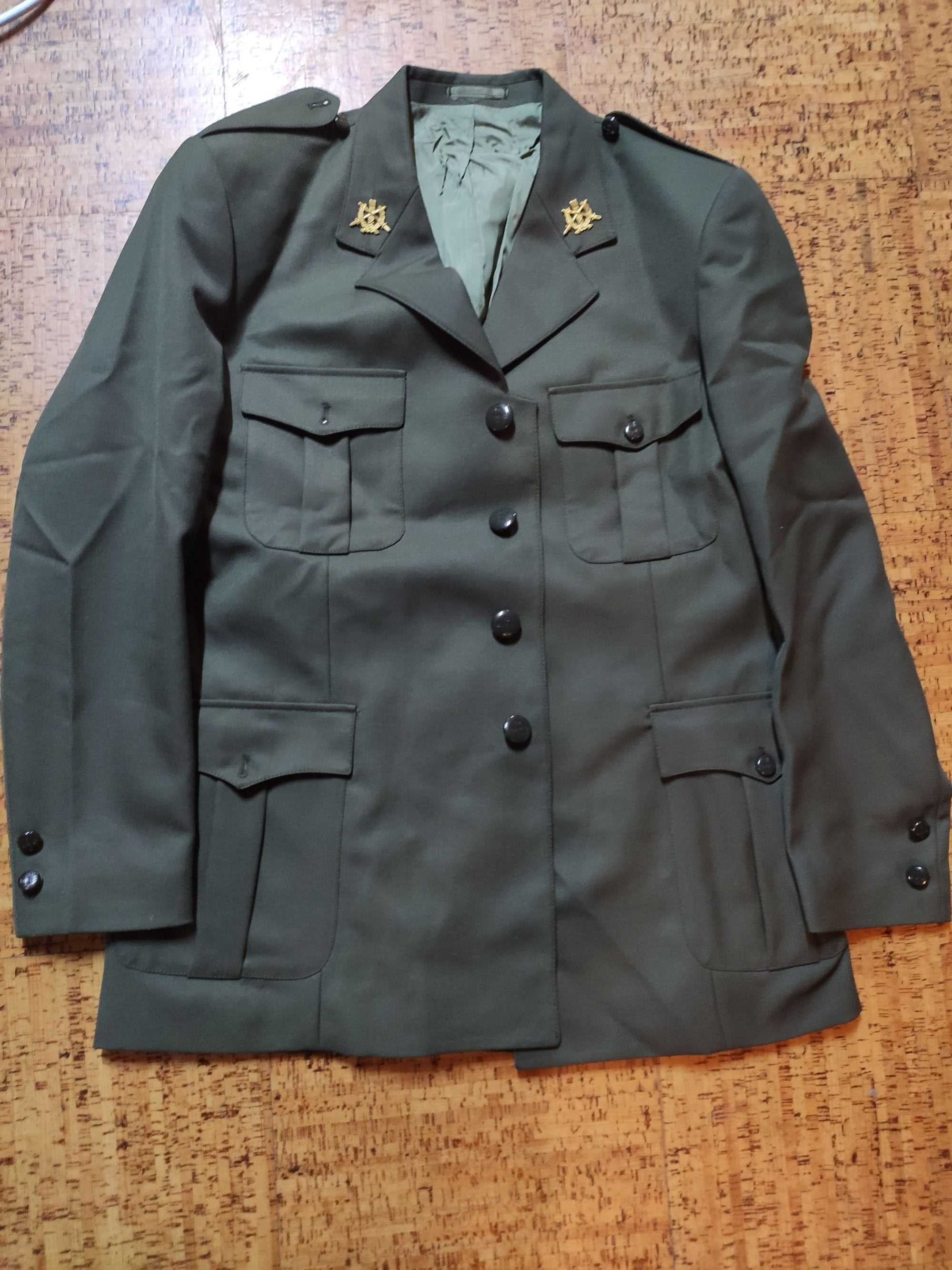 Dolman de meados dos anos 90, uniforme de passeio
