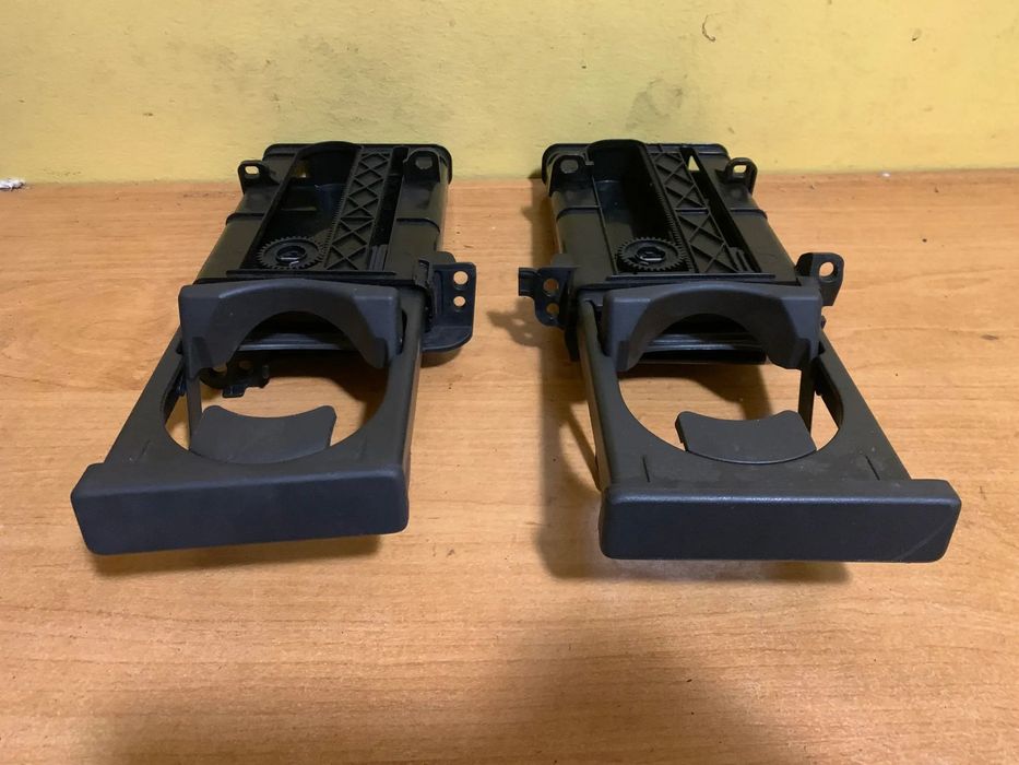 UCHWYT NA KUBEK CUPHOLDER TOYOTA AURIS I 55620-02090 55620-02110