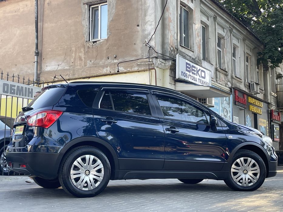 Suzuki SX4                   .