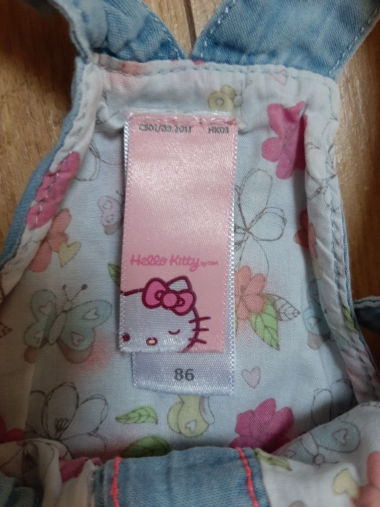 Sukienka "ogrodniczki" rozm 86 z Hello Kitty