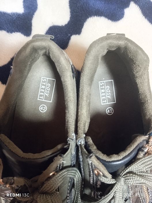 Текстиль+еко шкіра.