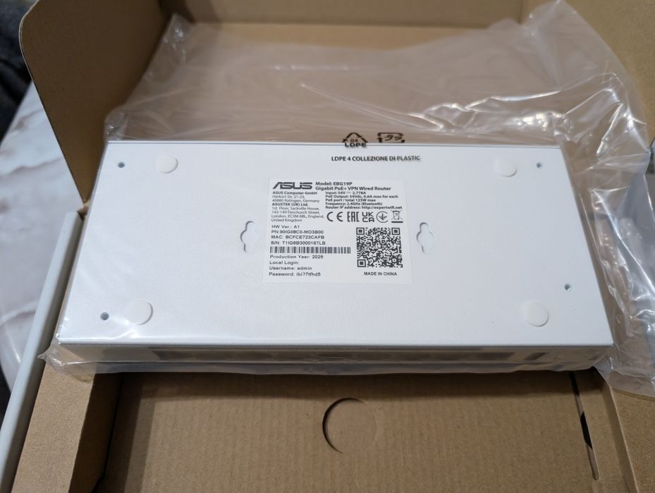 PoE+ VPN Маршрутизатор ASUS ExpertWiFi EBG19P