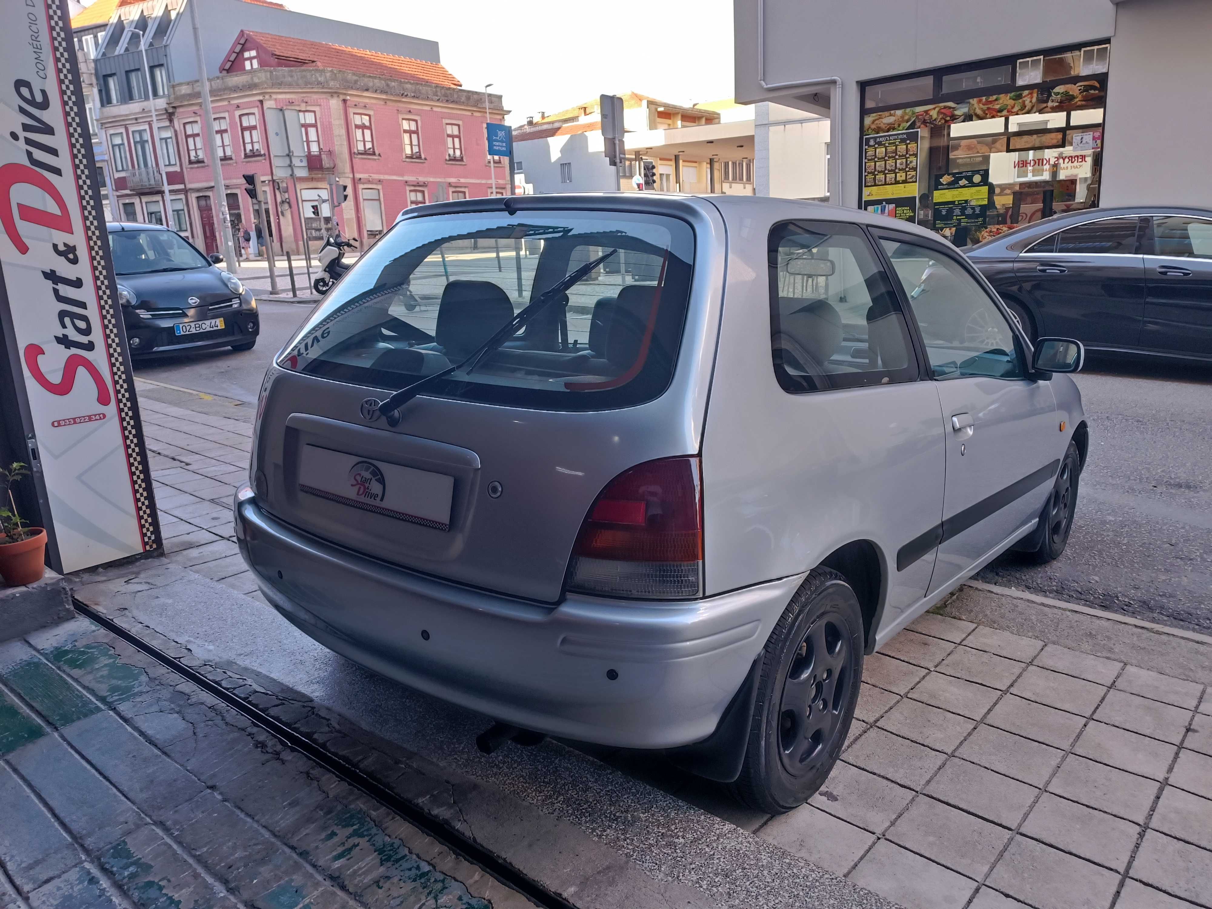 TOYOTA STARLET 1.3i 3 portas