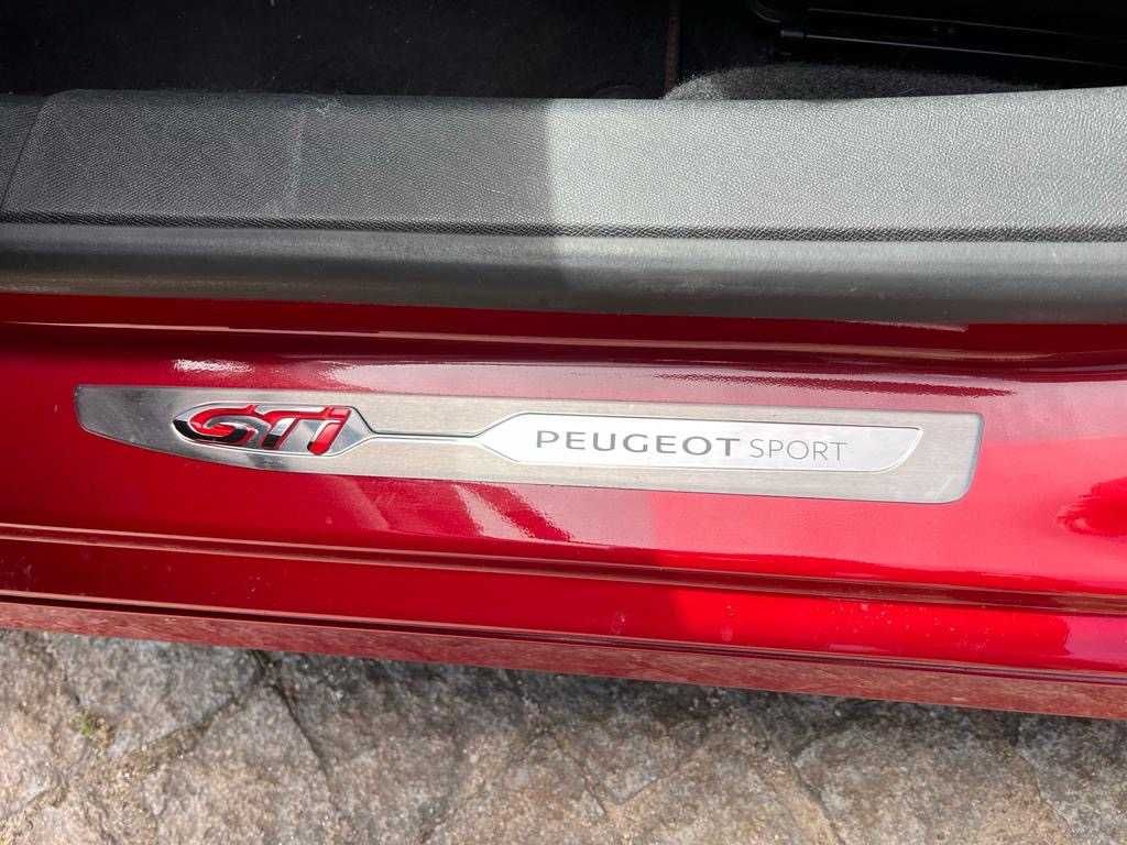 Peugeot 308 GTi 1.6 272 cv