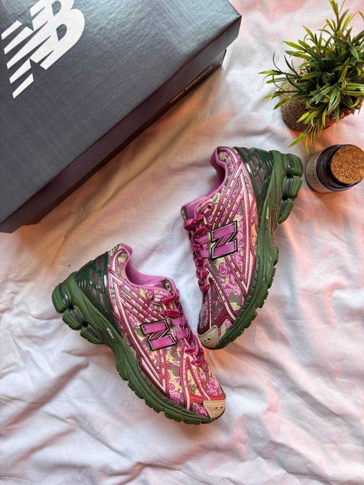 36-45 New Balance 1906 x Jack Harlow