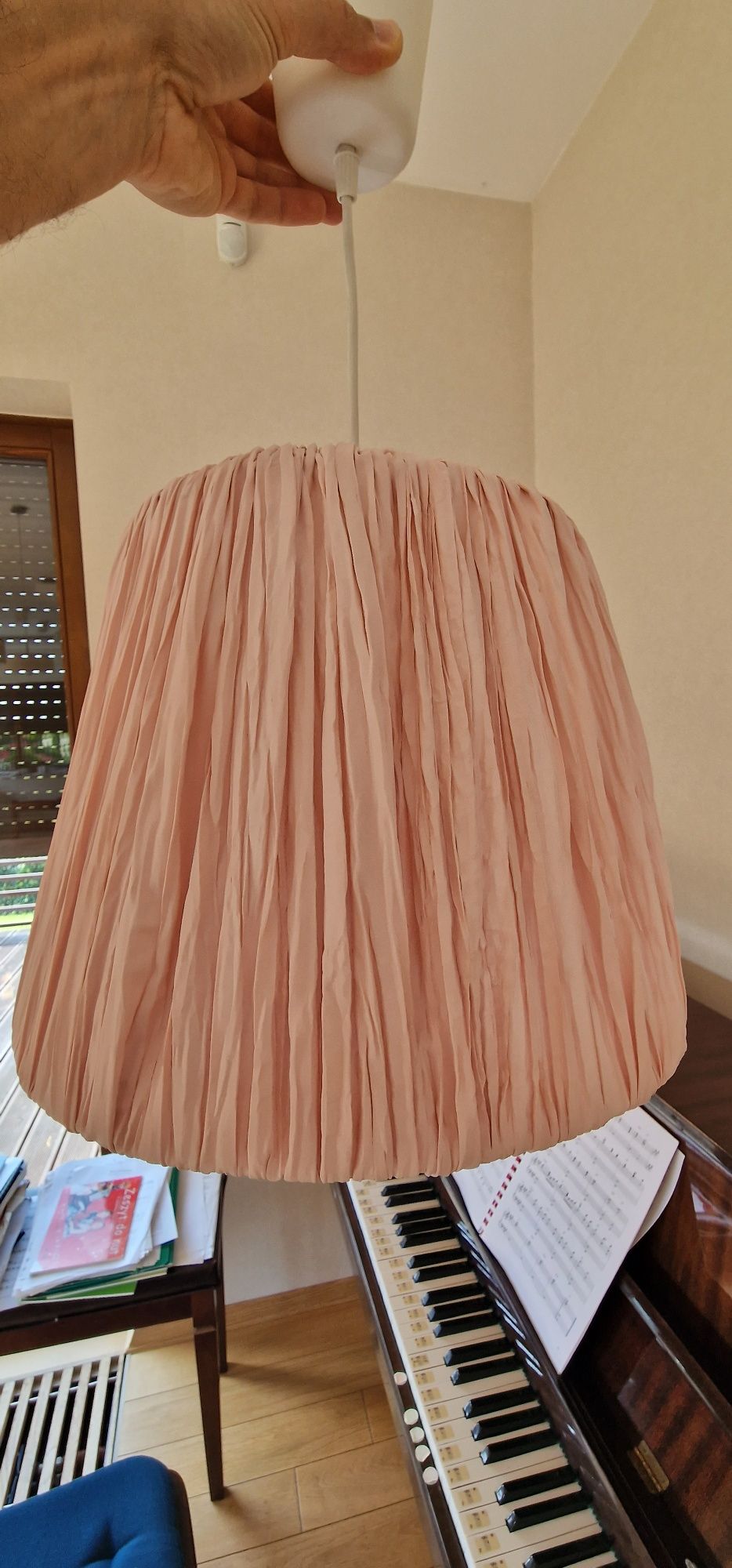 Zestaw lamp do pokoju dziecięcego różowe ikea