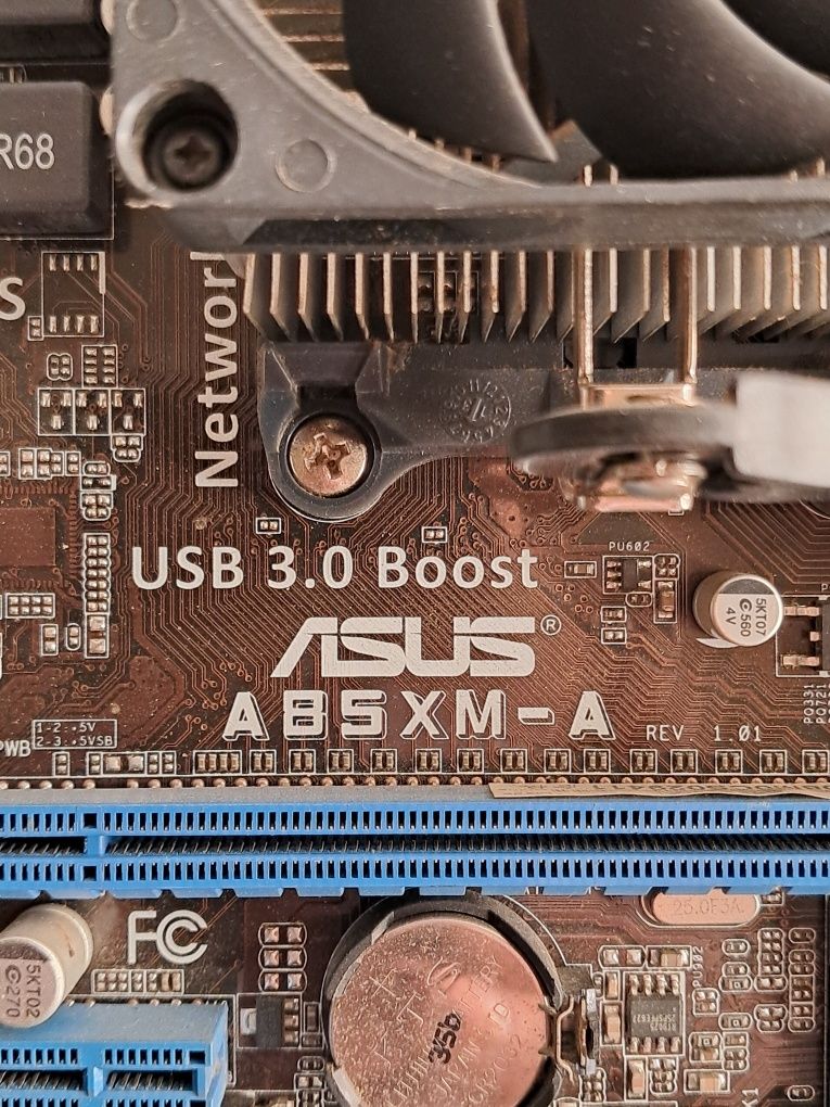 Материнская плата ,и видеокарта Asus