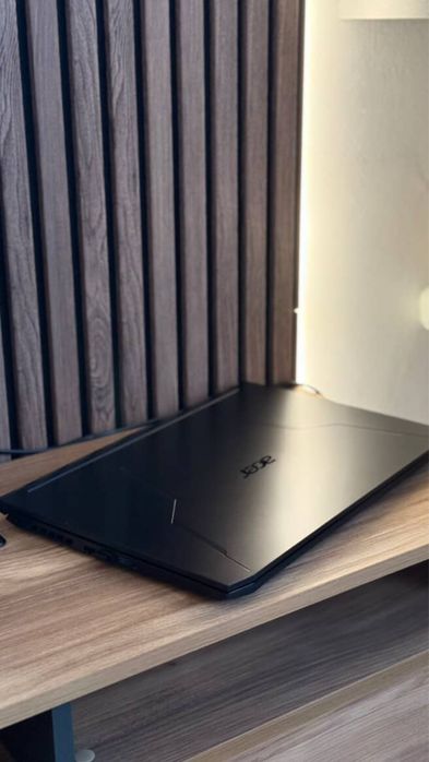 Acer nitro 5 17,3 дюйми