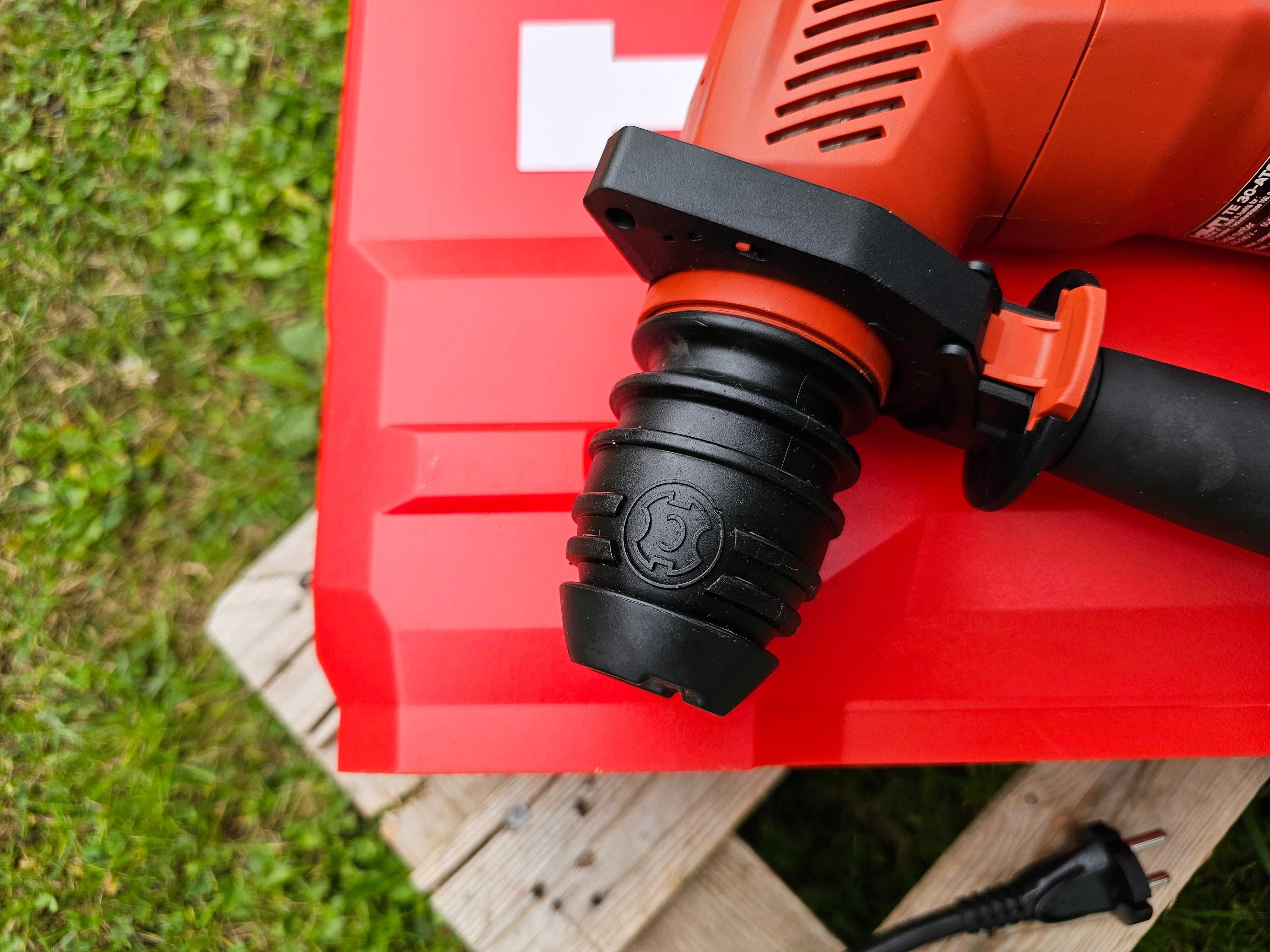 HILTI TE 30-ATC/AVR młotowiertarka z walizką FAKTURA