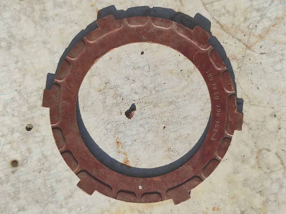 Сухари сцепления мото