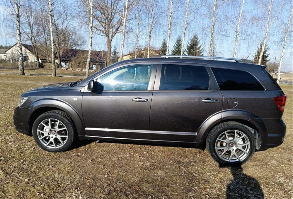 Fiat freemont sprzedaje z powodu wyjazdu za granice