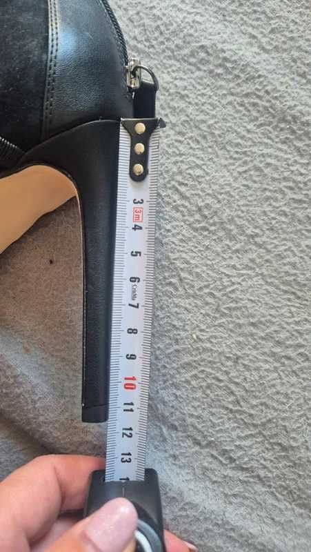 nowe botki Guess z odkrytym palcem r.38