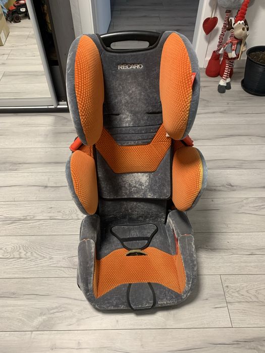 Дитяче автокрісло