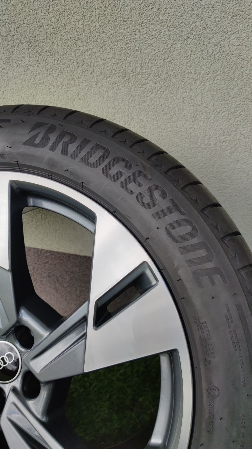 ~94% •255/50/R20 •Bridgestone 7+мм•Alenza 001• Літні ШИНИ •Audi E-Tron