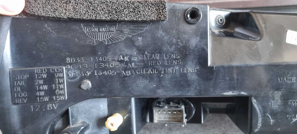 Aston Martin DB6 - tylna lampa lewa, oryginał, do naprawy
