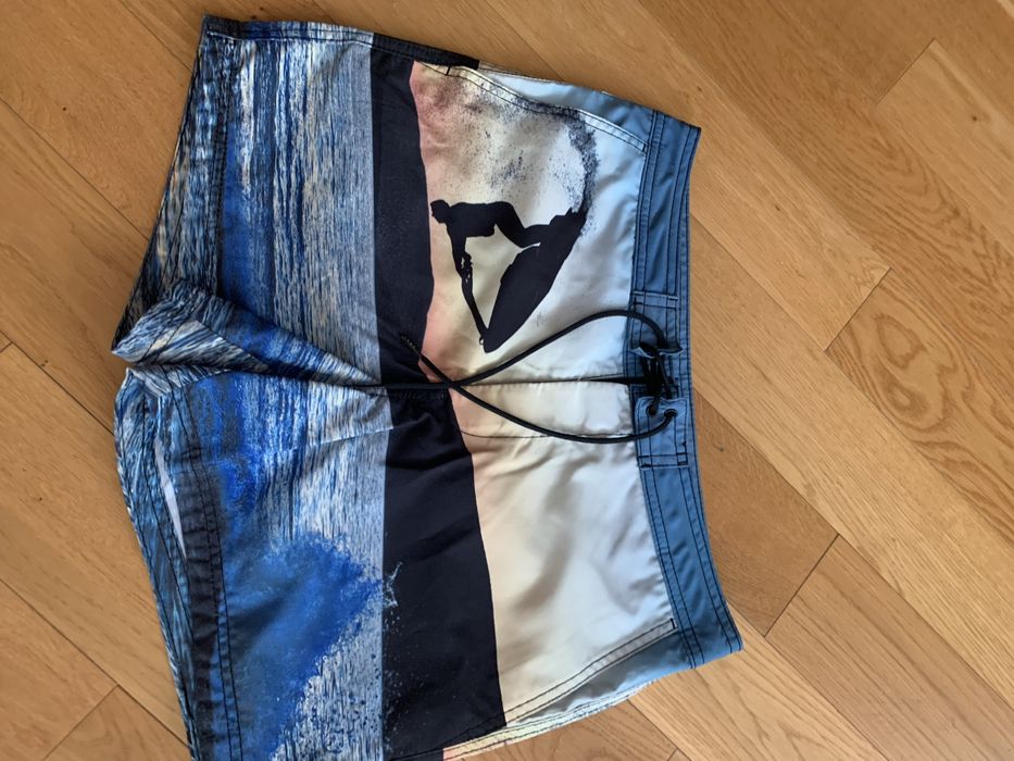 Spodenki kąpielowe firmy H&M