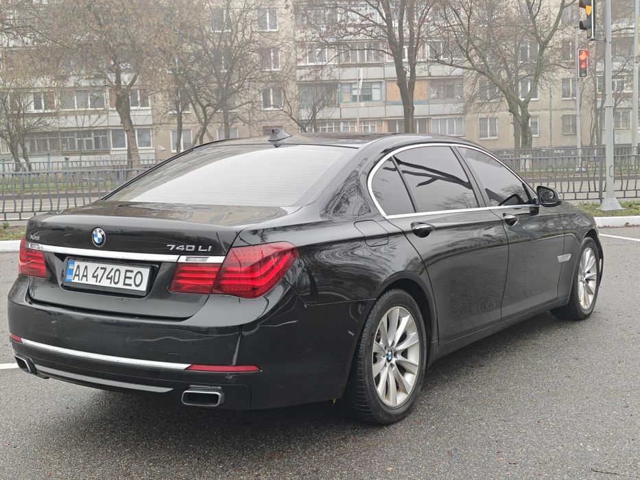 Продам BMW 7 series  Xdrive