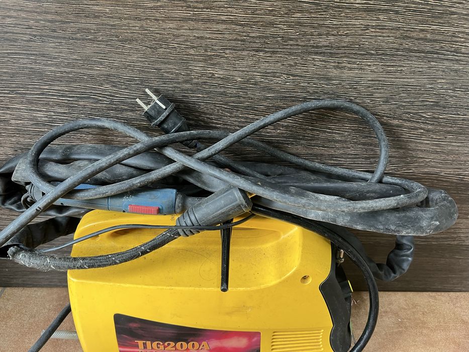 Spawarka inwentorowa Tig200A plus kable