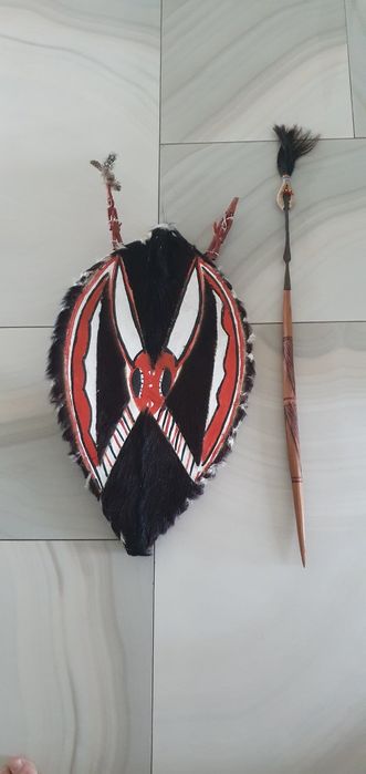 Tarcza wojownicza z dzida Zulu Kenia