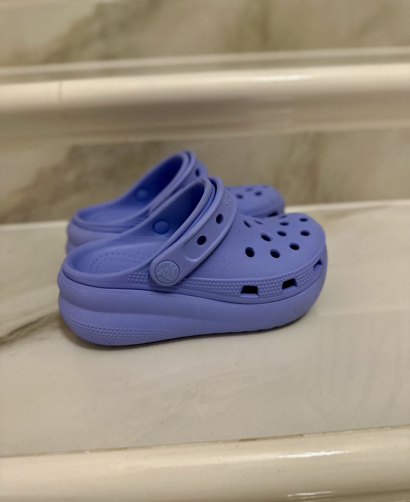 Дитячі crocs на платформі  розмір с11.
