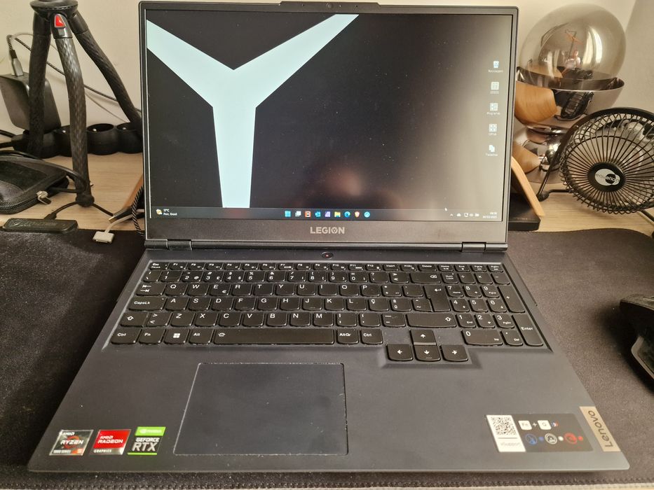 Lenovo Legion 5 15ACH6H Portátil Gaming